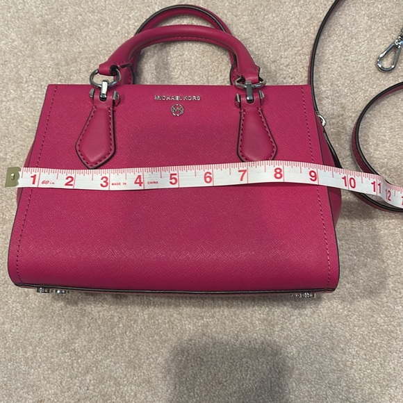 Michael kors hot pink top handle bag leather with strap for crossbody NWOT - Picture 9 of 10